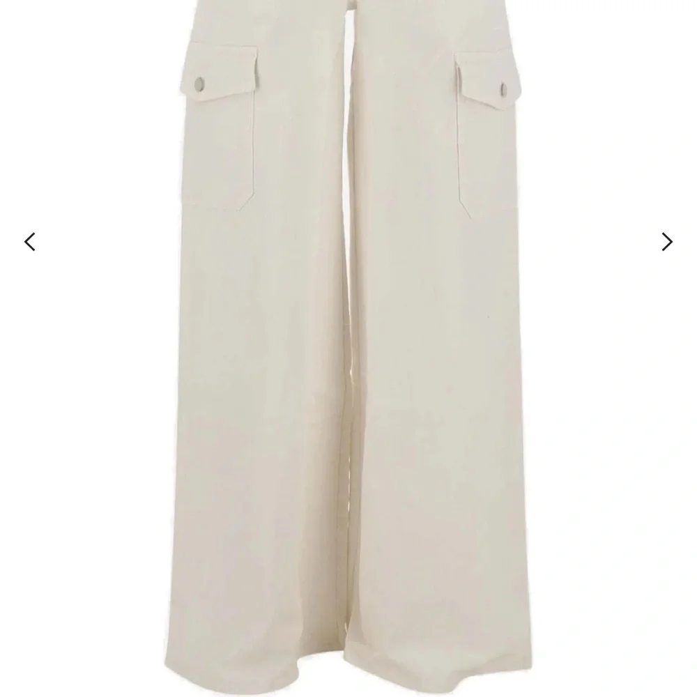 MOTHER Cream Cargo Distressed Relaxed Fit Jeans - Picture 3 of 5